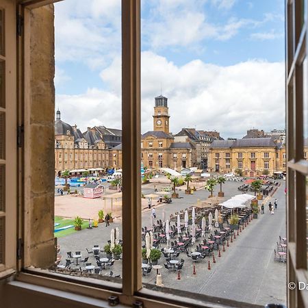 Suites Mana - Matahina Avec Vue Superbe Sur La Place Ducale Et Parking Prive Inclus Charleville-Mézières Exteriör bild