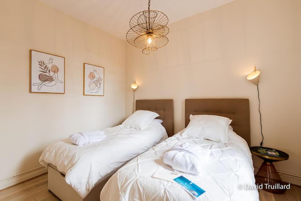 Suites Mana - Matahina Avec Vue Superbe Sur La Place Ducale Et Parking Prive Inclus Charleville-Mézières Exteriör bild