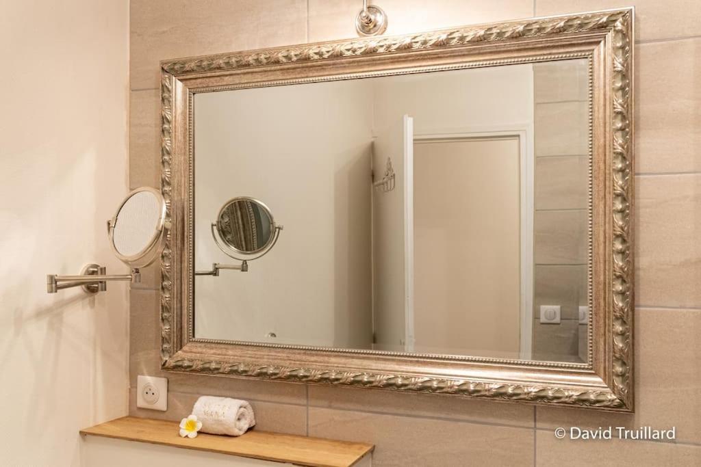 Suites Mana - Matahina Avec Vue Superbe Sur La Place Ducale Et Parking Prive Inclus Charleville-Mézières Exteriör bild